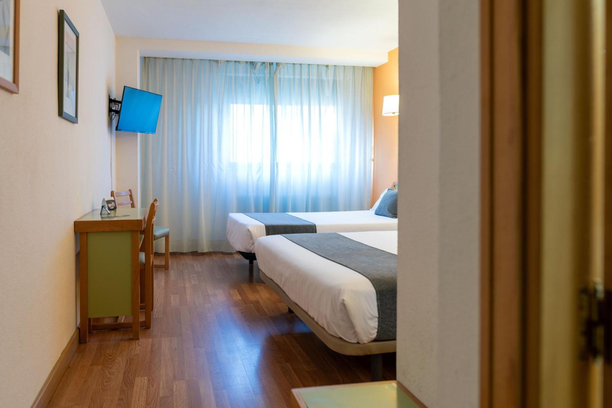 Hotel Alda Guijuelo Exterior photo